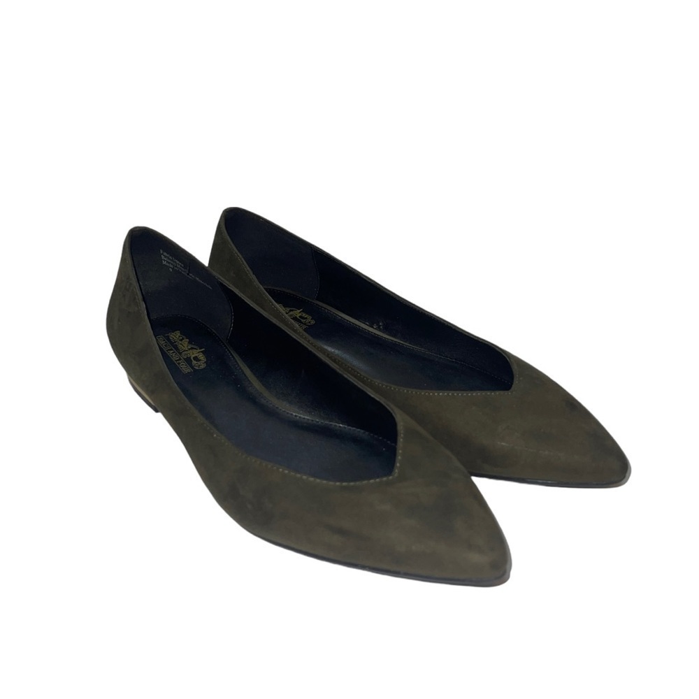 Coach  and Four Woman Shoes Size 9